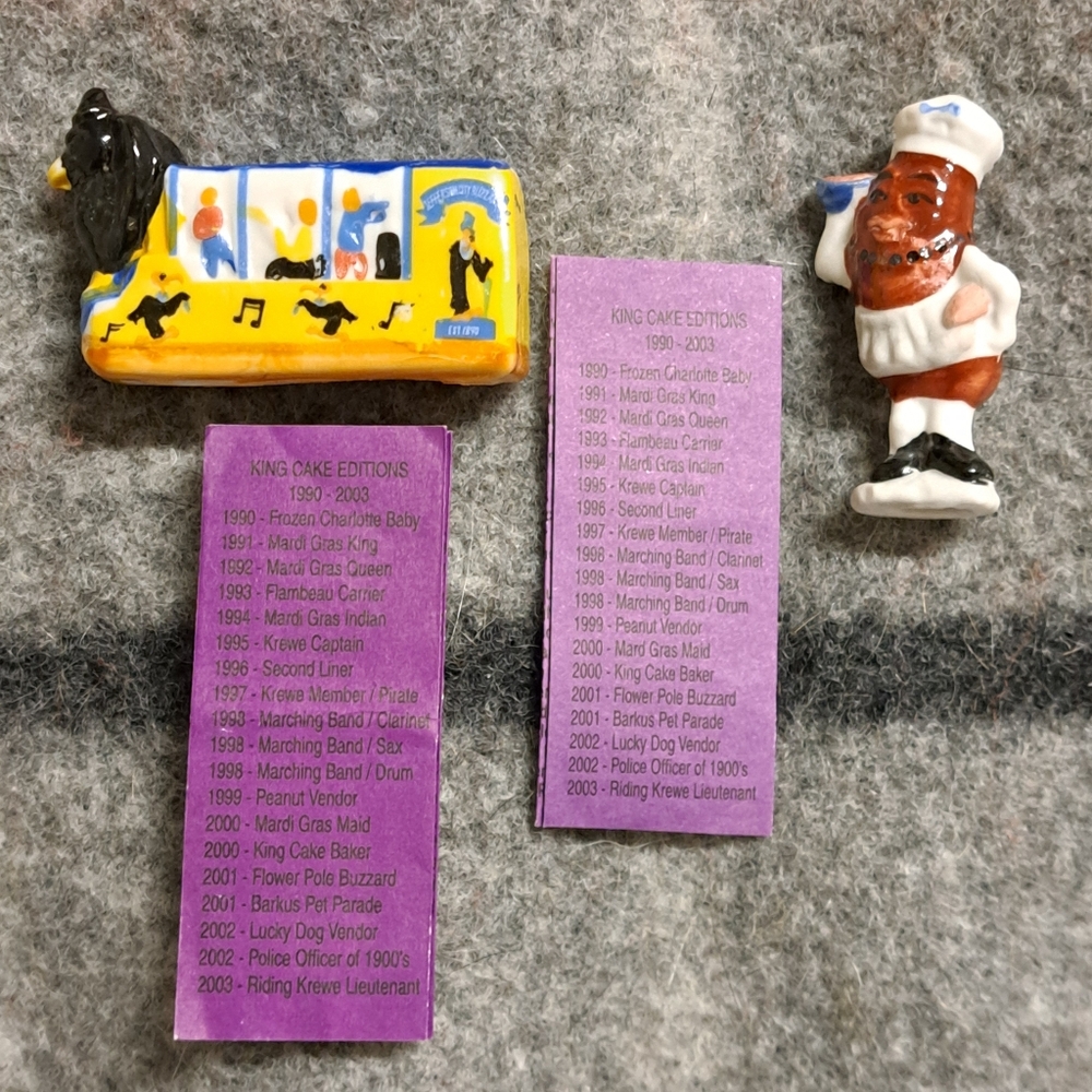Pair Of Haydels King Cake Figurines